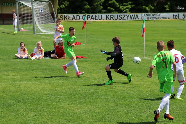 稳定！中超上赛季前四齐赢球 海港防线再送礼4场丢10球_比赛_鹏城_古斯塔沃.