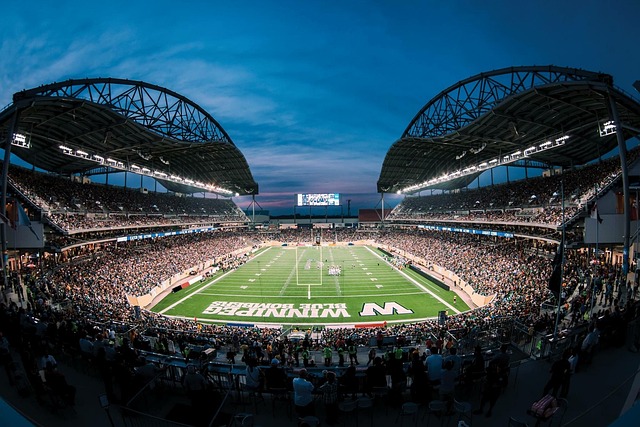 育评论员杨 育评论员杨